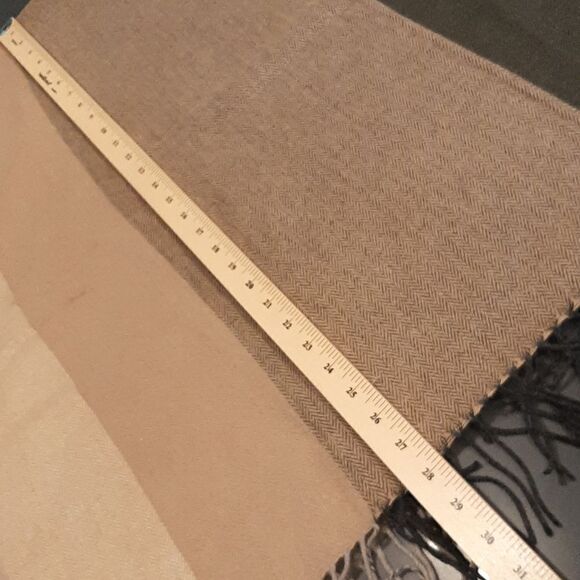 Viola Firenze Made in Italy Shawl - Picture 7 of 7